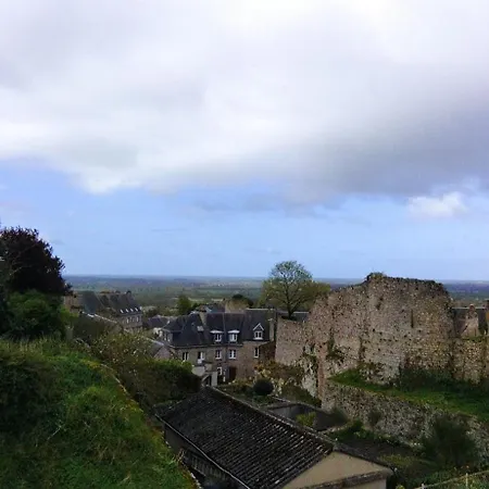 Casa de hóspedes En Domfront (Orne)